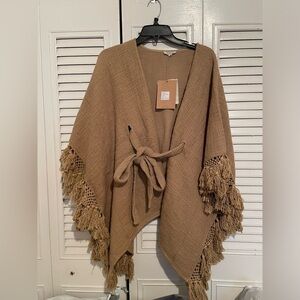 Shanty Corporation Amira Cape.